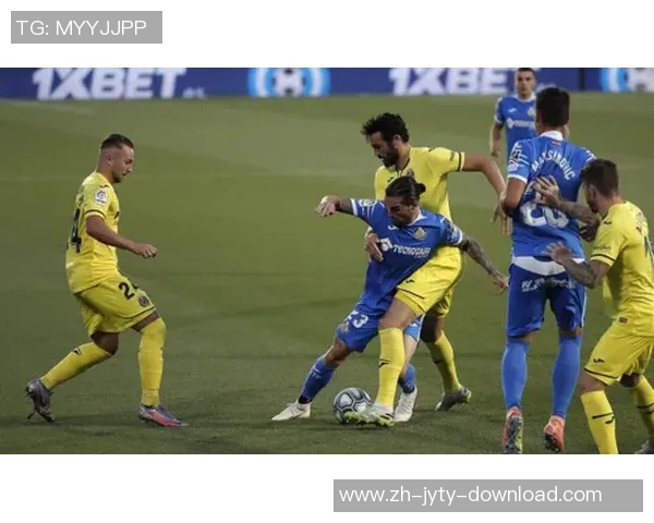 下科恩与流浪者的较量谁能在赛场上笑到最后揭开胜负之谜